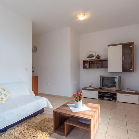 Awesome Apartment In Pula With Wifi Eksteriør bilde